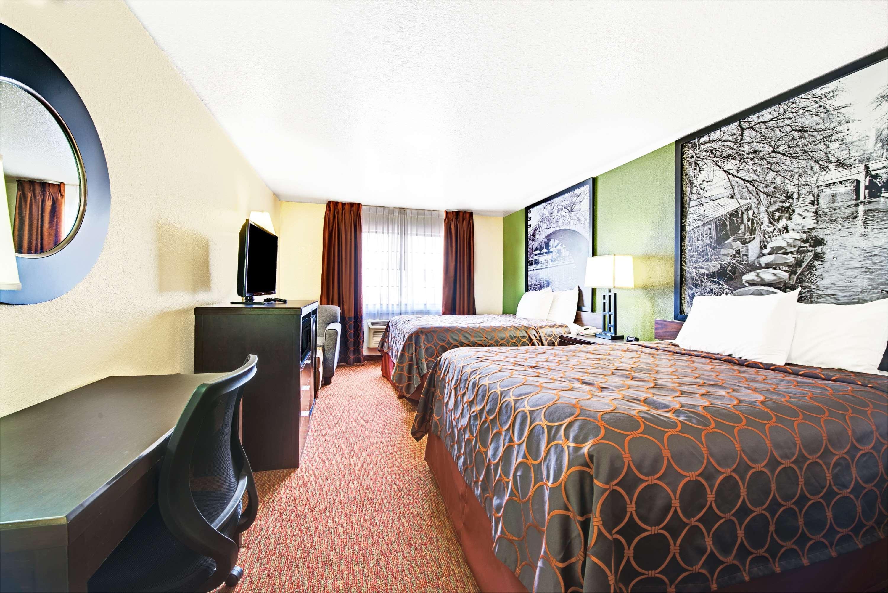 Surestay Plus By Best Western San Antonio Airport Exterior foto