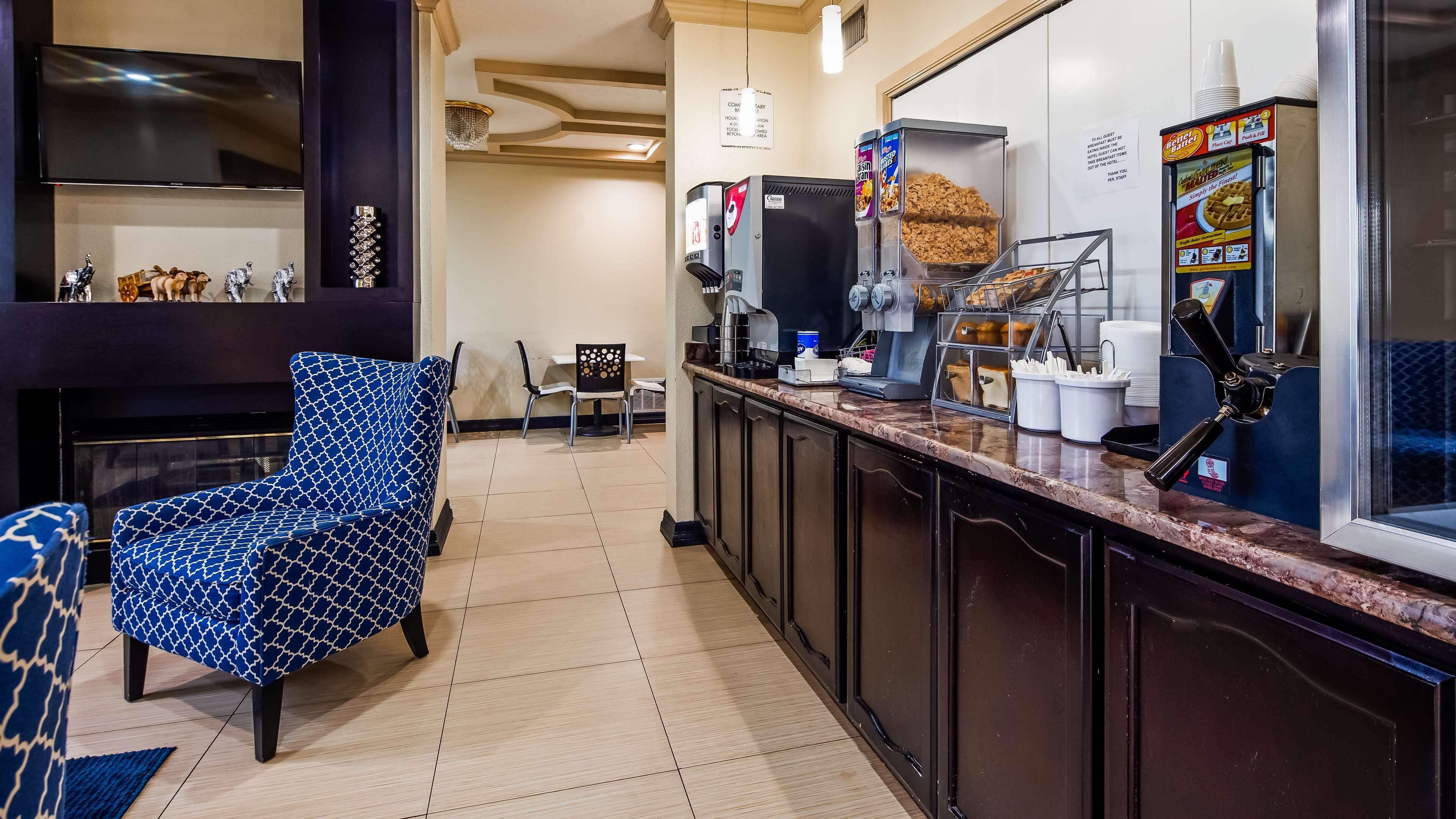 Surestay Plus By Best Western San Antonio Airport Exterior foto