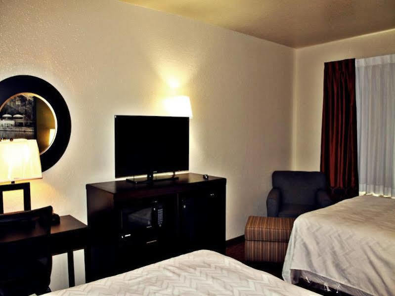 Surestay Plus By Best Western San Antonio Airport Exterior foto